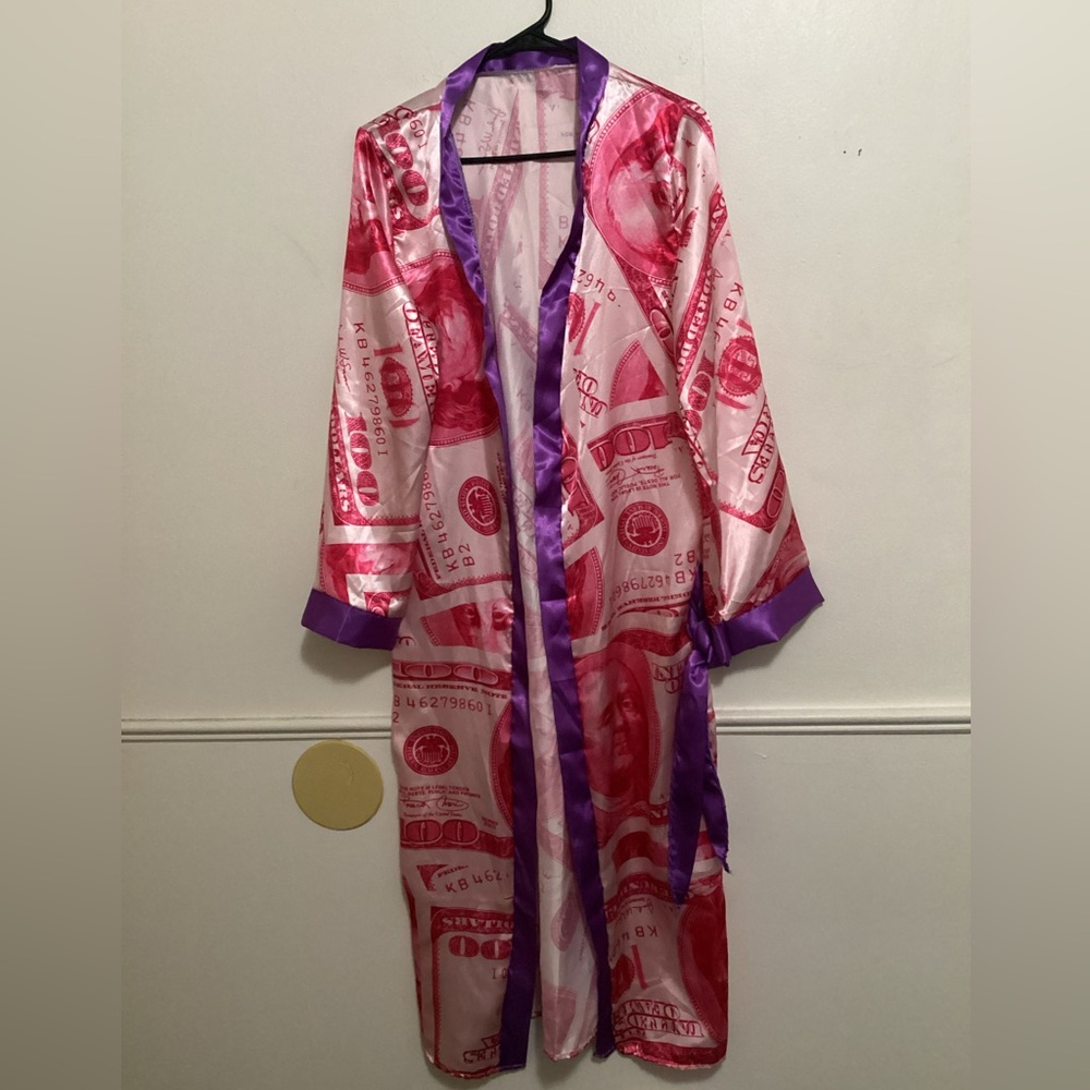 Unbranded 100 Dollar Bill Robe